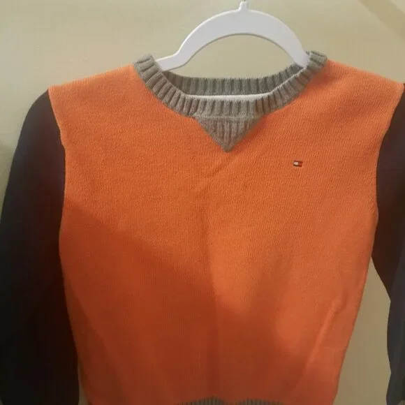 Bundle Sweater - Picture 3 of 5